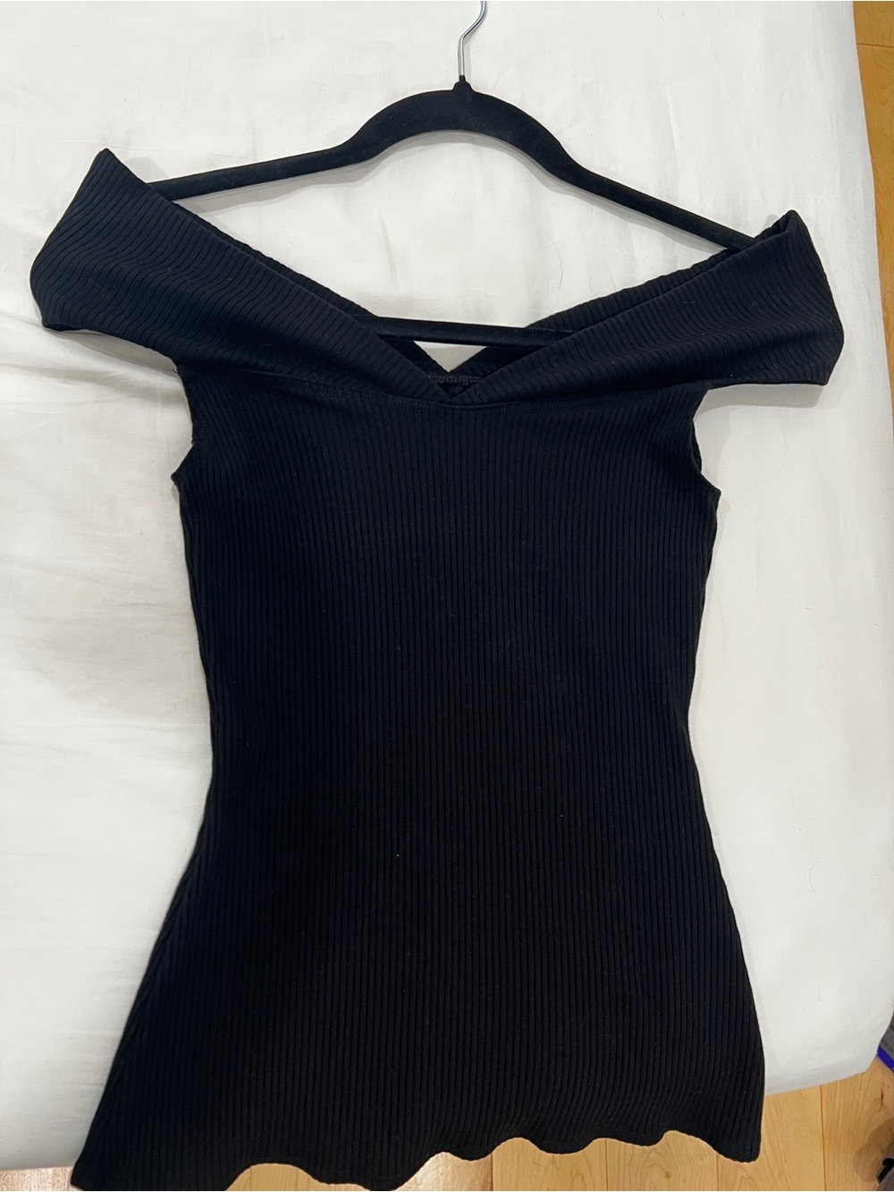 Reformation Black One-Shoulder Ribbed Top - Picture 2 of 5